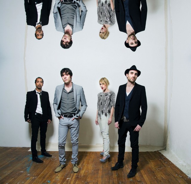 metric-synthetica-promo-band-picture